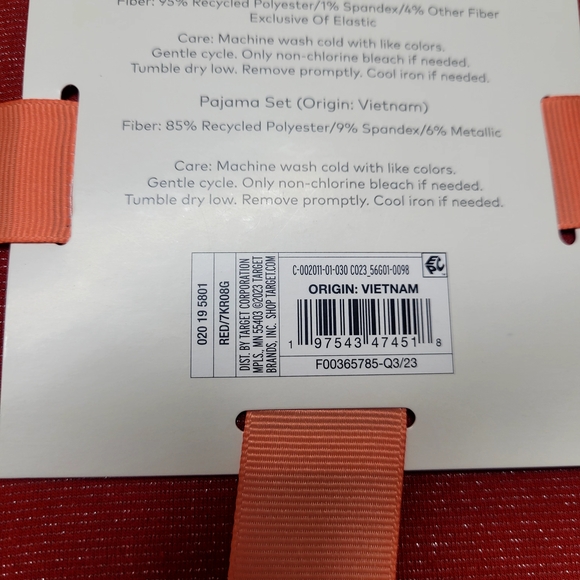 NEW! Colsie Women's 3pc Socks and Pajama Set - Red - Picture 5 of 8